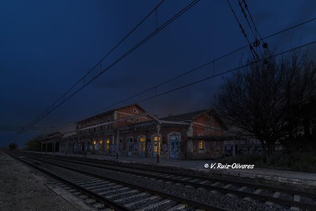 La Estacion esperando al tren