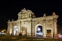 La Puerta de Alcala de gala